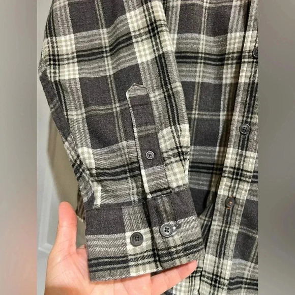 Weatherproof Vintage men’s flannel size medium - Picture 5 of 8